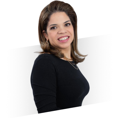 Advogada Sabrina D'avila sorrido